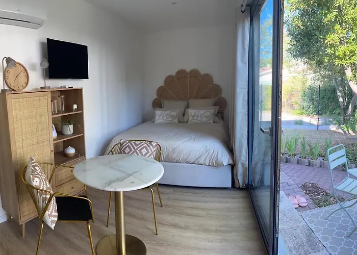 Ferienhaus La De Coeurs Avec Jacuzzi Gradignan